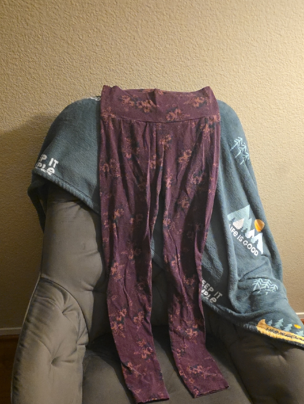 Charlotte Russe Plum Floral Leggings